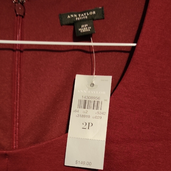 Ann Taylor NWT Rich Burgundy Dress - Picture 2 of 8